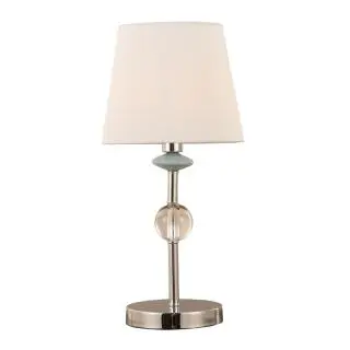 An féidir liom bolgán níos láidre a athsholáthar i mo lampa boird mura bhfuil sé geal go leor?